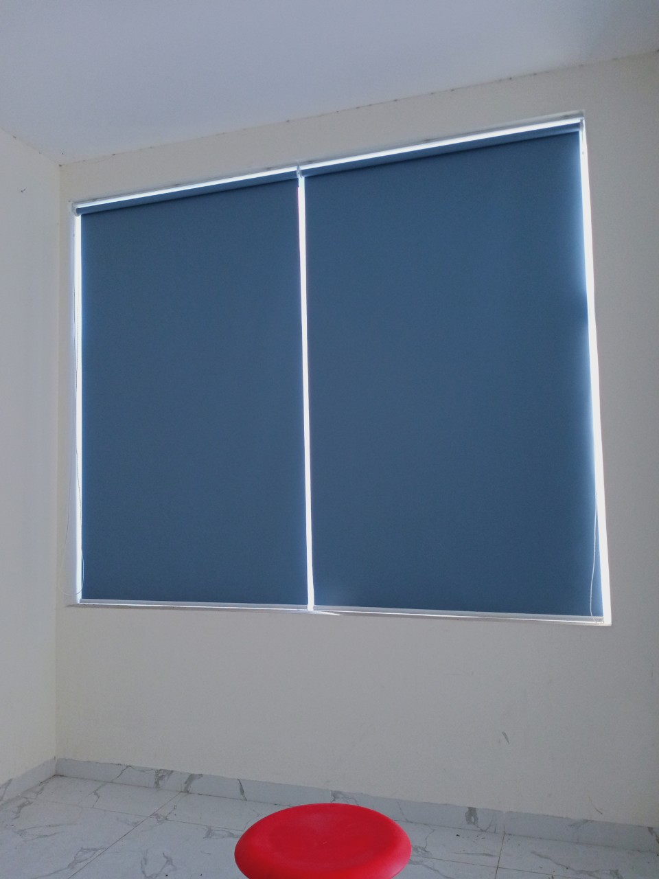 Rèm Cuốn Trơn Văn Phòng