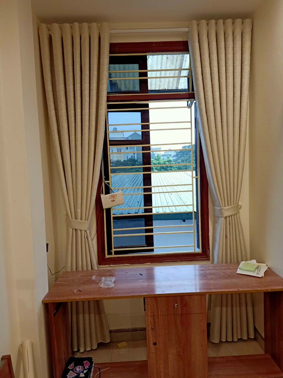 Rèm Vải Ghi Và Voan