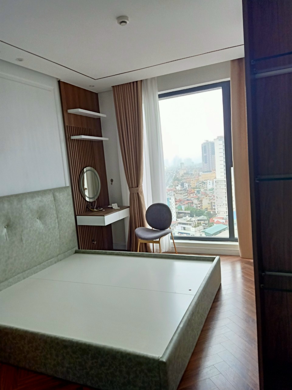 Rèm Vải Trắng Và Voan